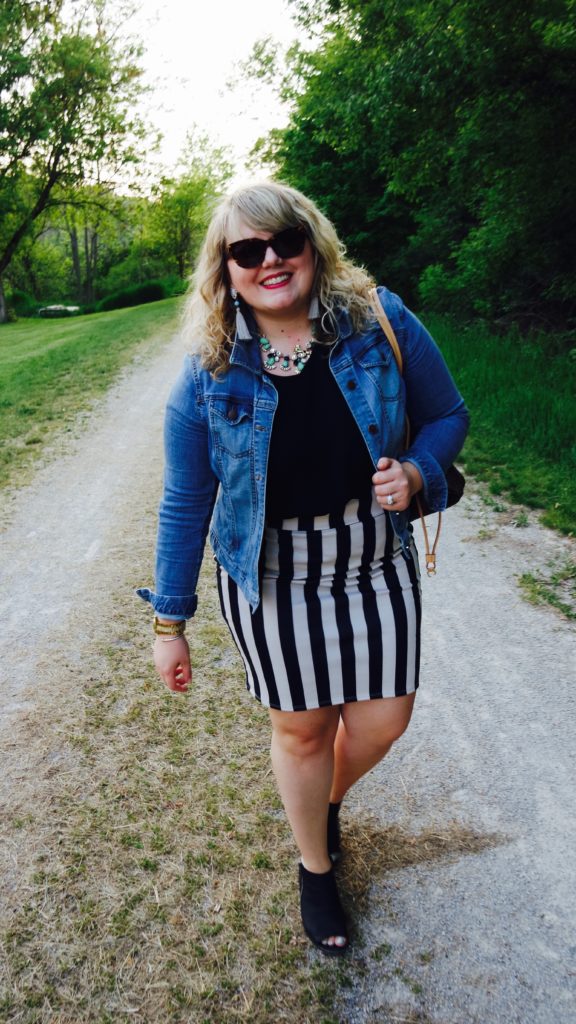 Cassie LuLaRoe, Curls and Contours