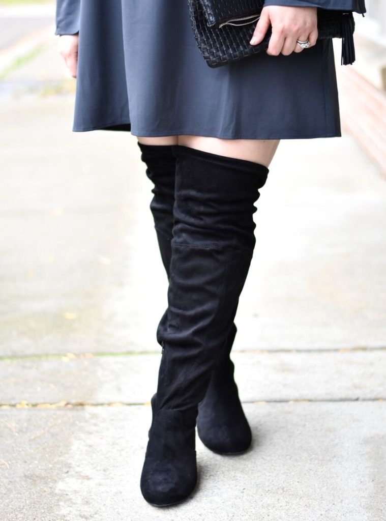 A blog post sharing Yours Clothing Dress and Boots for an edgy holiday look. Yours Clothing is a UK based brand that ships worldwide. 