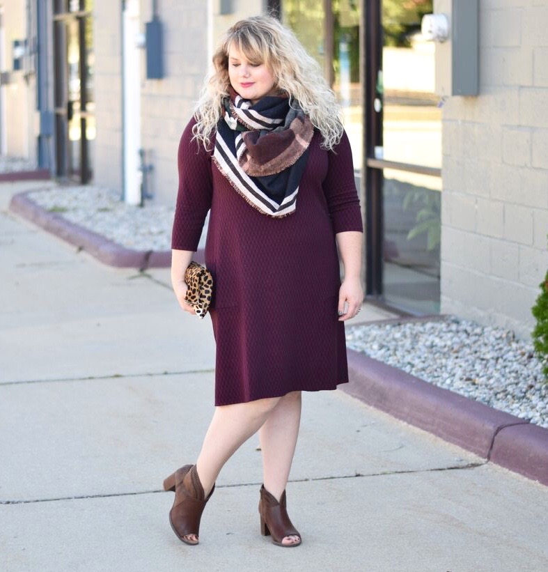 Autumn J.Jill style is in full swing, this post shares a look at the October featured garments from J.Jill with styling tips and tricks. 