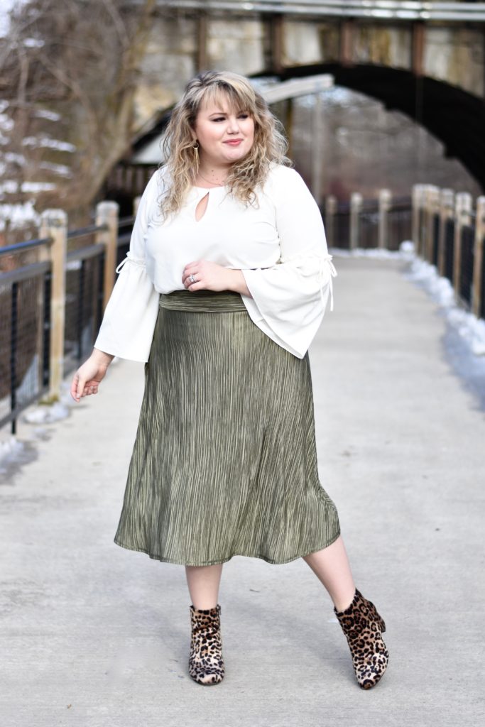 Kiyonna is known for creating quality pieces for the plus size woman in a variety of styles and colors, I really love this skirt for the fall and winter season and can see myself pairing it with pops of pastel pink and baby blue as we move through winter and into spring. 