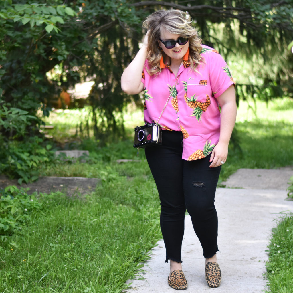 Print Play - Tourist Edition. Sharing a Forever 21 pineapple top, and a fun way I styled a "Cheesy Tourist" look! I love playing with different outfit theme
