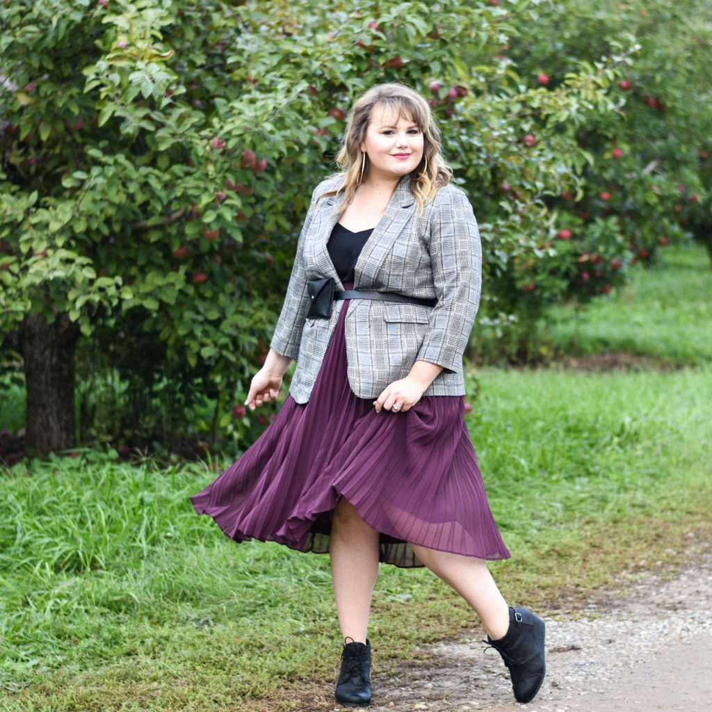 Fall Essentials with Novi Town Center. Sharing three fall looks that I shopped for exlusively at Novi Town Center, an open air mall located in Novi MI. 