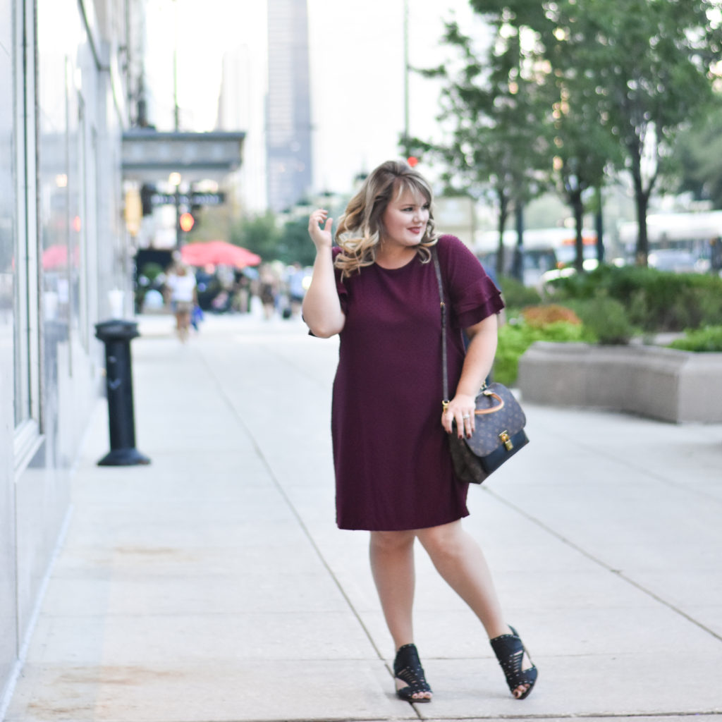 Avenue in the City. Plus size fashion options from Avenue a retailer specializing in curvy fashion for size 14-28. Avenue is available in store and online. 