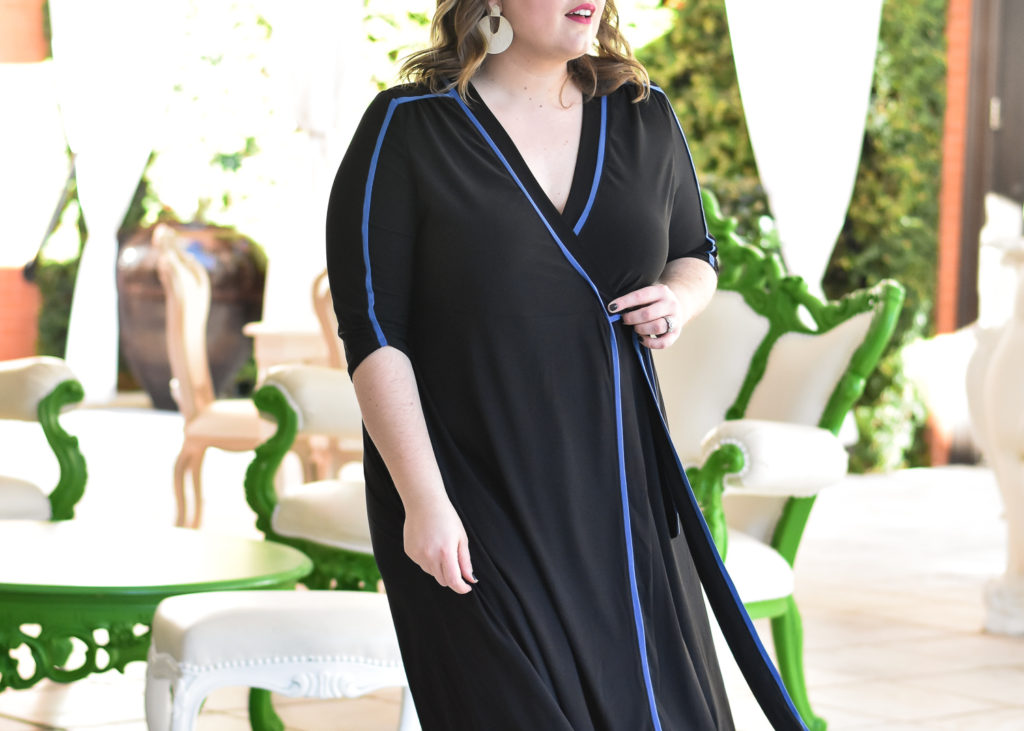 Kiyonna : Harper Wrap Dress Edit. In this post I am reviewing the Kiyonnna Harper Wrap Dress. A USA made plus size wrap dress that is versatile and chic. 