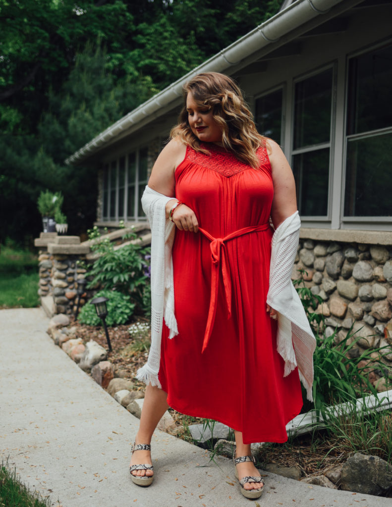 Lane Bryant Summer Shorts and Knit Dresses. Sharing how I am styling shorts and comfortable dresses this summer with Lane Bryant. 