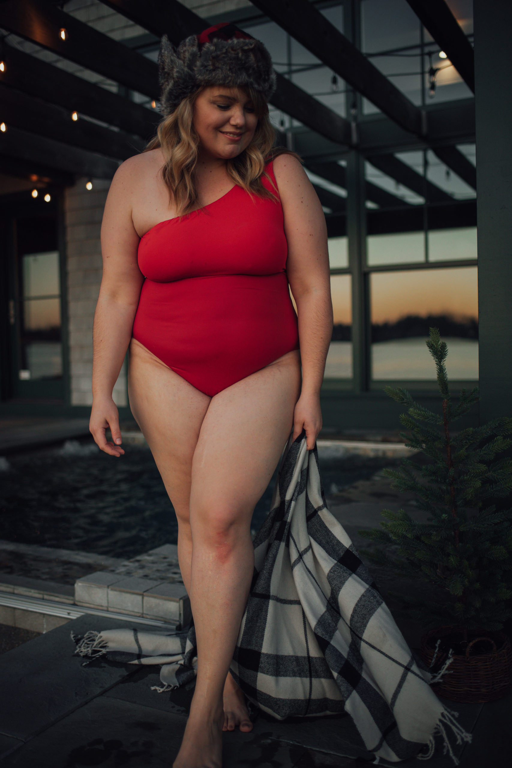 Andie Swim has got you covered with suits that are designed by women FOR women! This holiday season invest in a quility suit! 