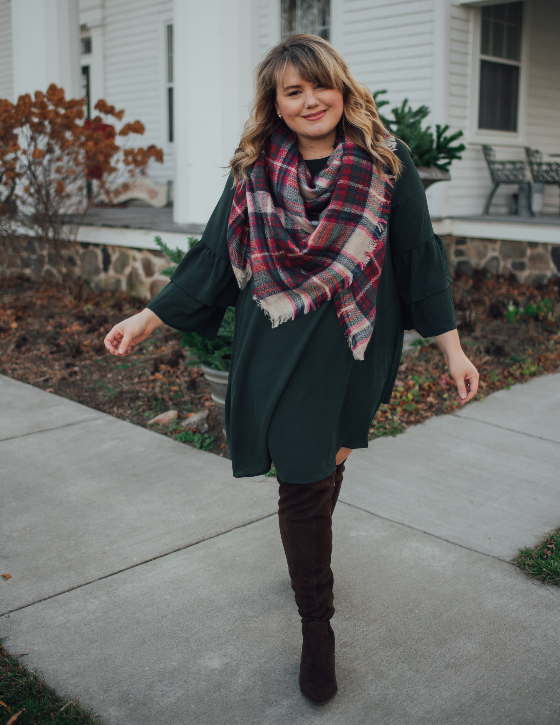 Plus Size Black Friday Sales To Shop. Sharing a round up of plus size retailers and their Black Friday Sales! 