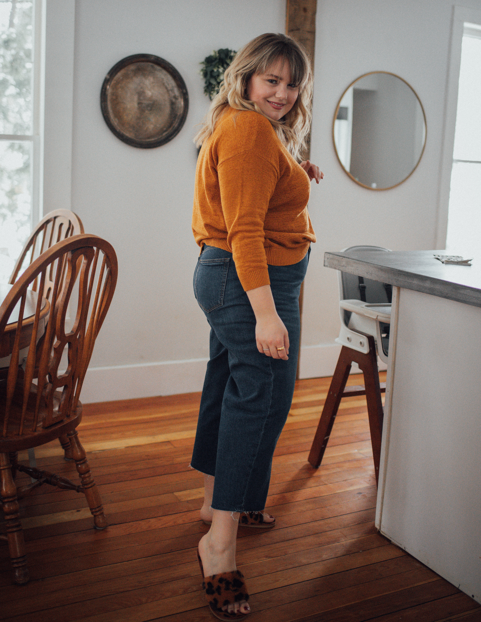 Have you tried Plus Size Denim From Loft? Sharing this wide leg cropped denim and spring sweater from the plus section at LOFT!