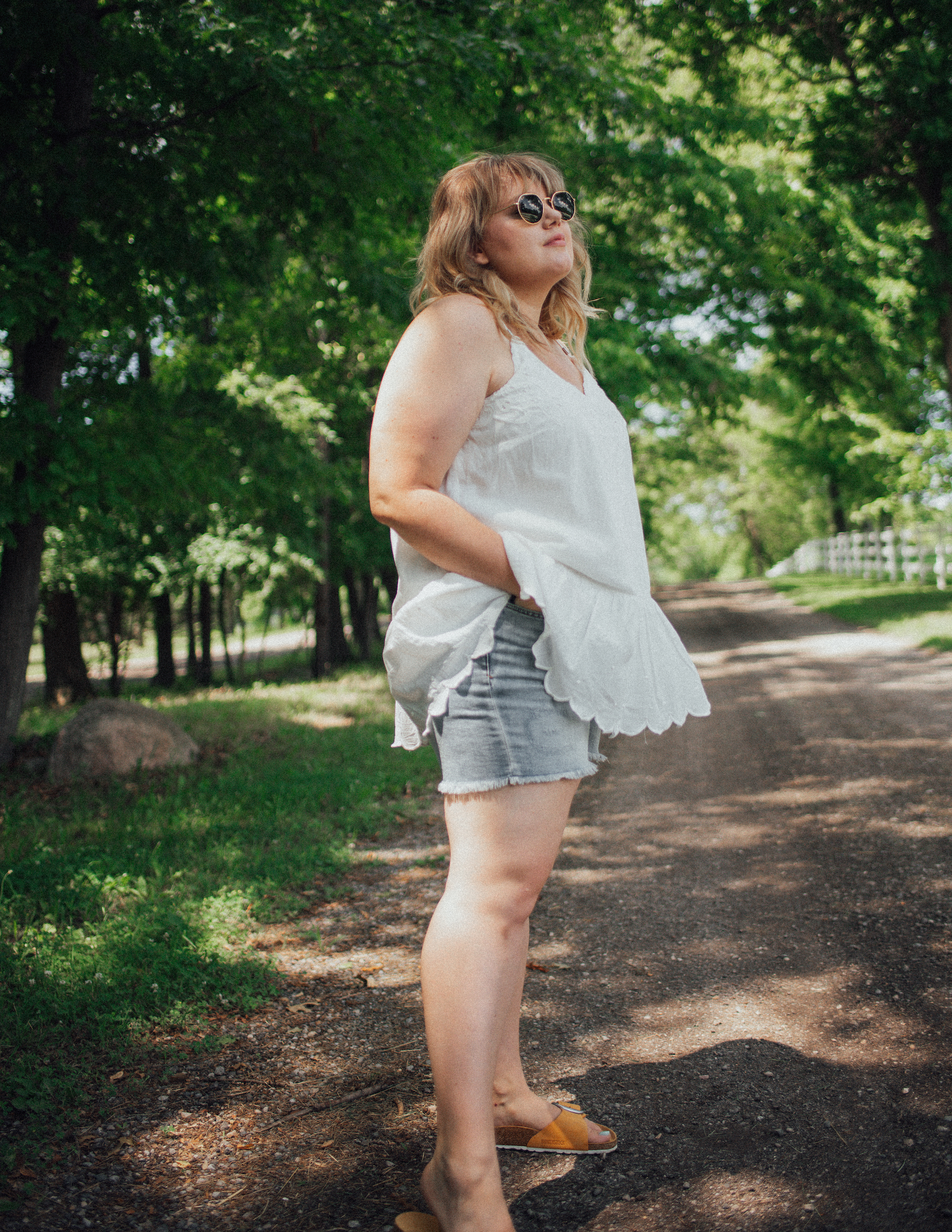 Sharing a round up of plus size denim shorts and tips on how to wear them! Denim shorts are a great casual piece to have in your closet. 