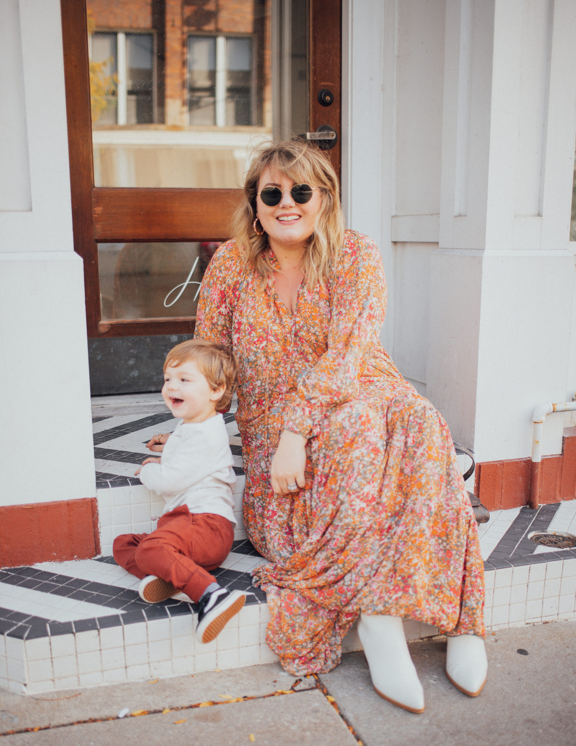 Sharing a fall boho dress from Free People, the Feeling Groovy Maxi dress comes in XS-XL but runs and fits plus sizes.