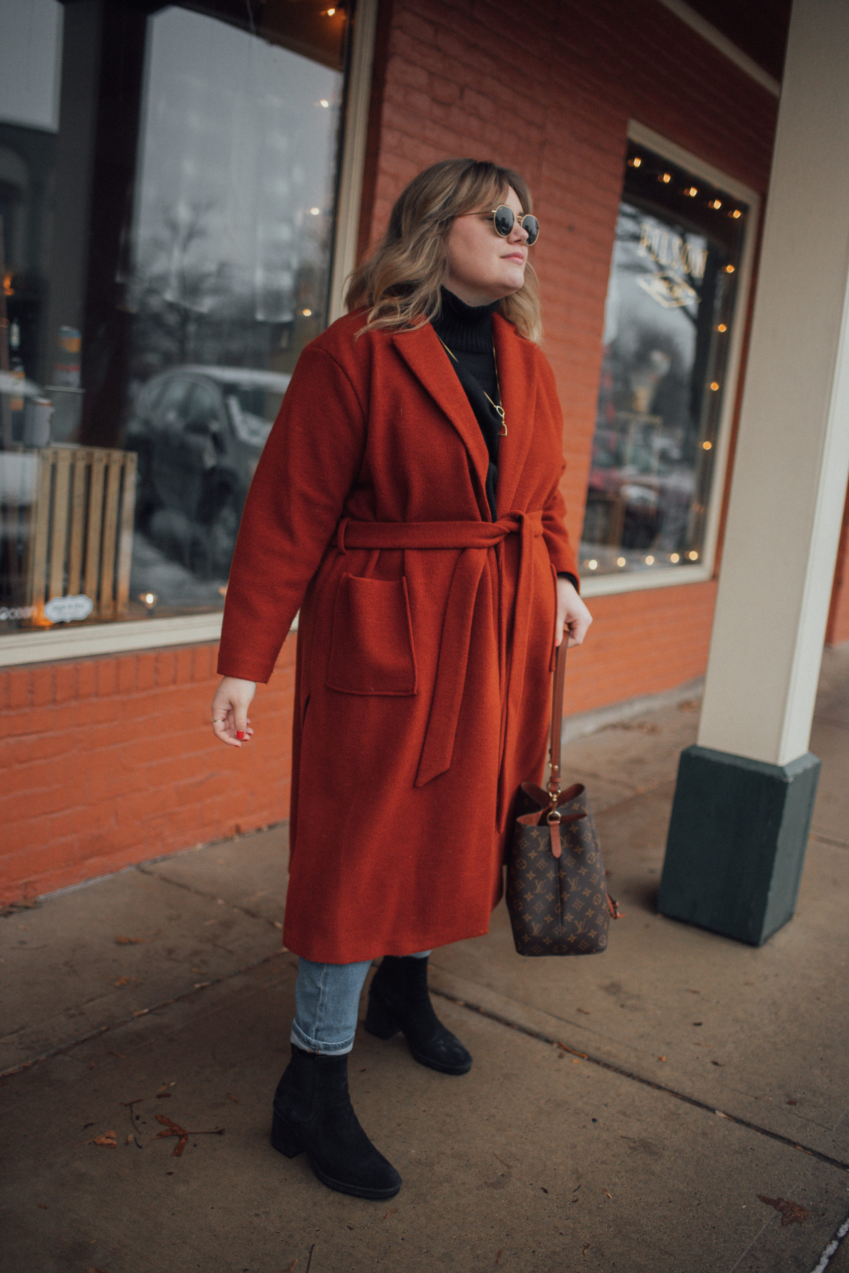 Sharing a plus size winter outfit idea, and 3 ways to create a cohesive and cool winter look! This look is matchy, comfortable and chic! 