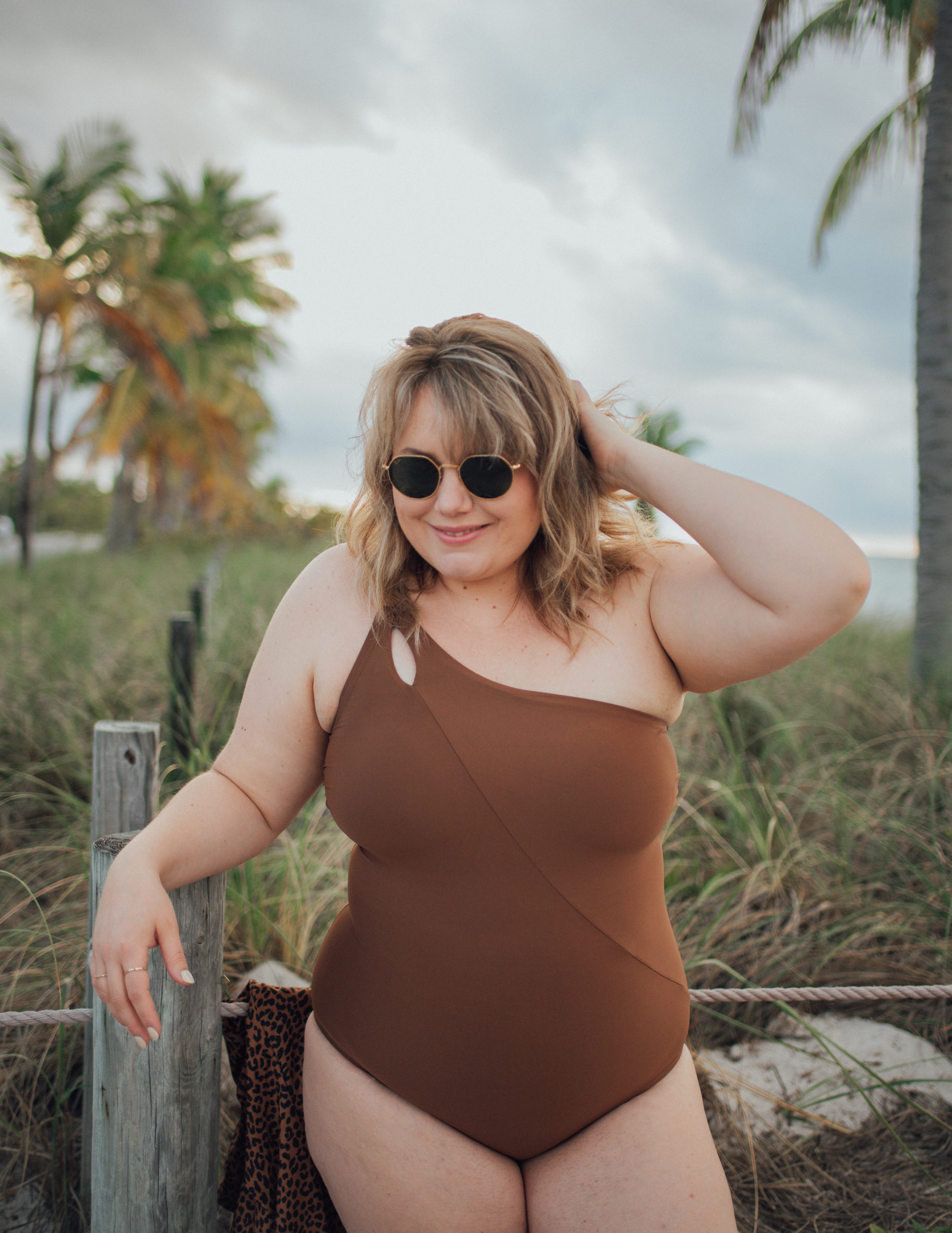 Sharing four plus size swim looks from Lands'End! This brand offers swim for the whole family and has a variety of swim options! 