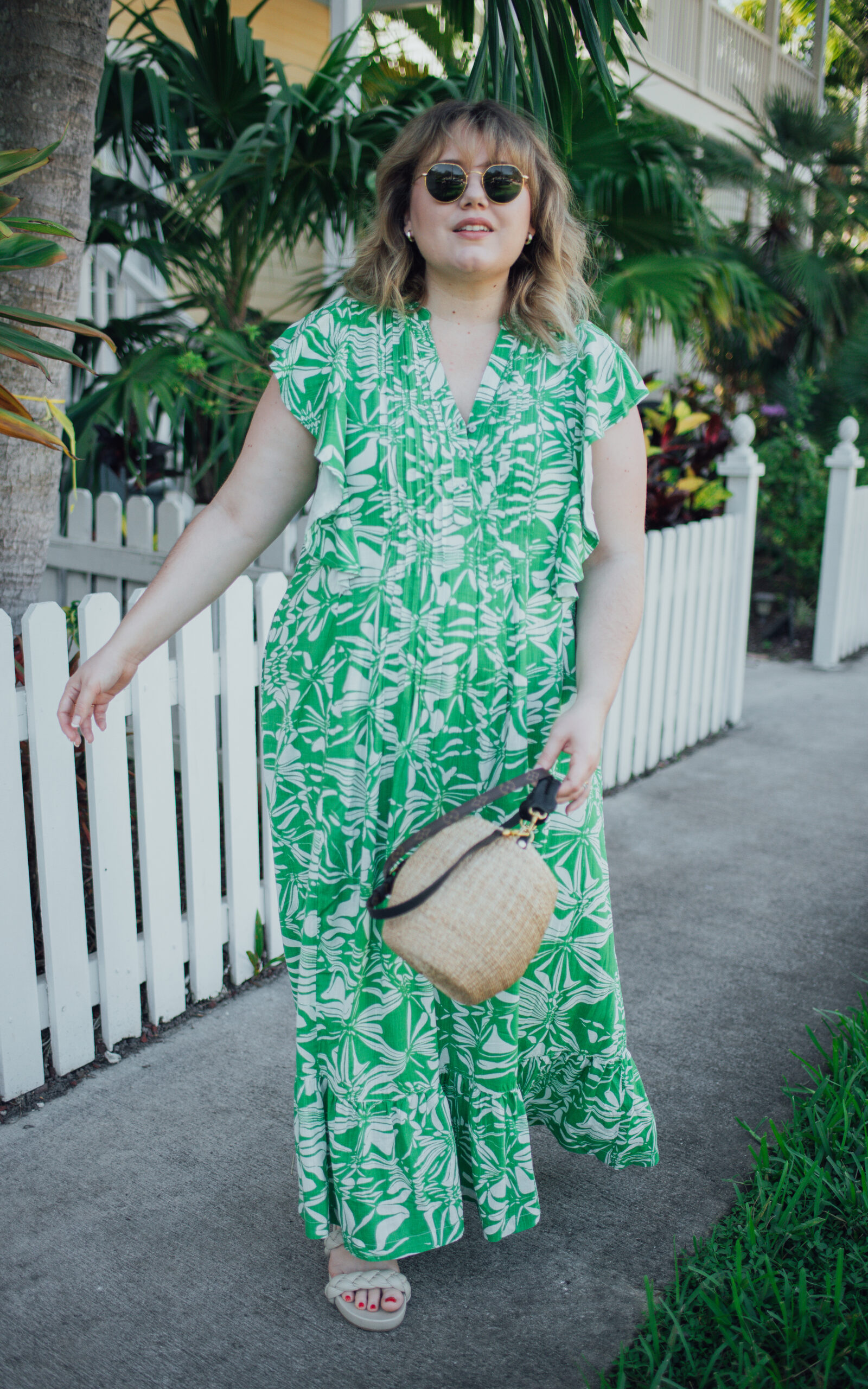 Sharing a plus size resort dress from Anthropologie. A review of the Maeve Cassandra Maxi Dress, comes in xs-3x and petites. 