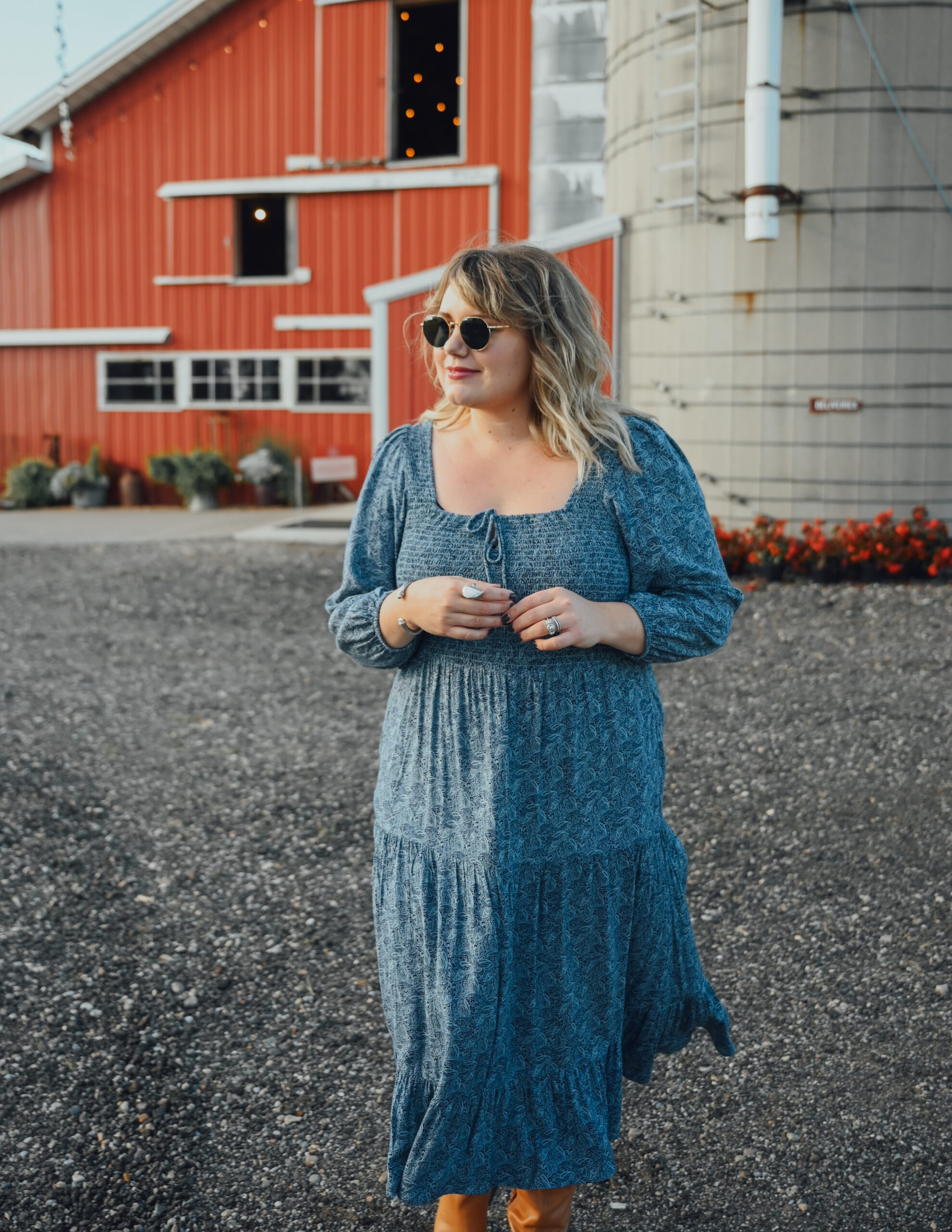 Sharing some on trend midi dresses and knee boots for fall/winter 23. Wide calf boots and plus size midi dresses are in this post. 